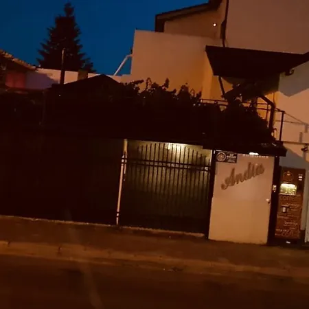 Andia Κονστάντζα